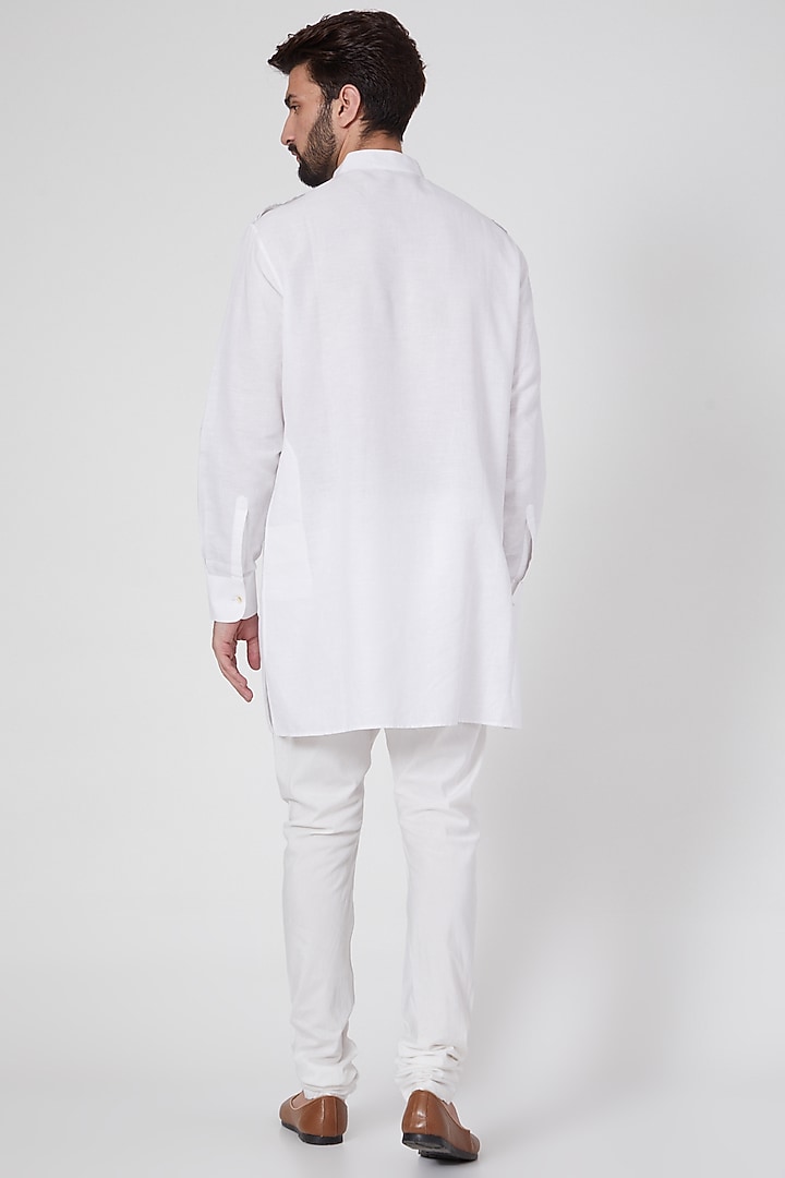 White Linen Embroidered Kurta by Ravi Bajaj at Pernia's Pop Up Shop
