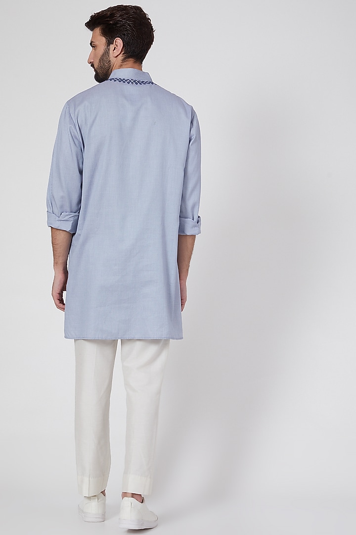 Blue & White Embroidered Kurta by Ravi Bajaj at Pernia's Pop Up Shop
