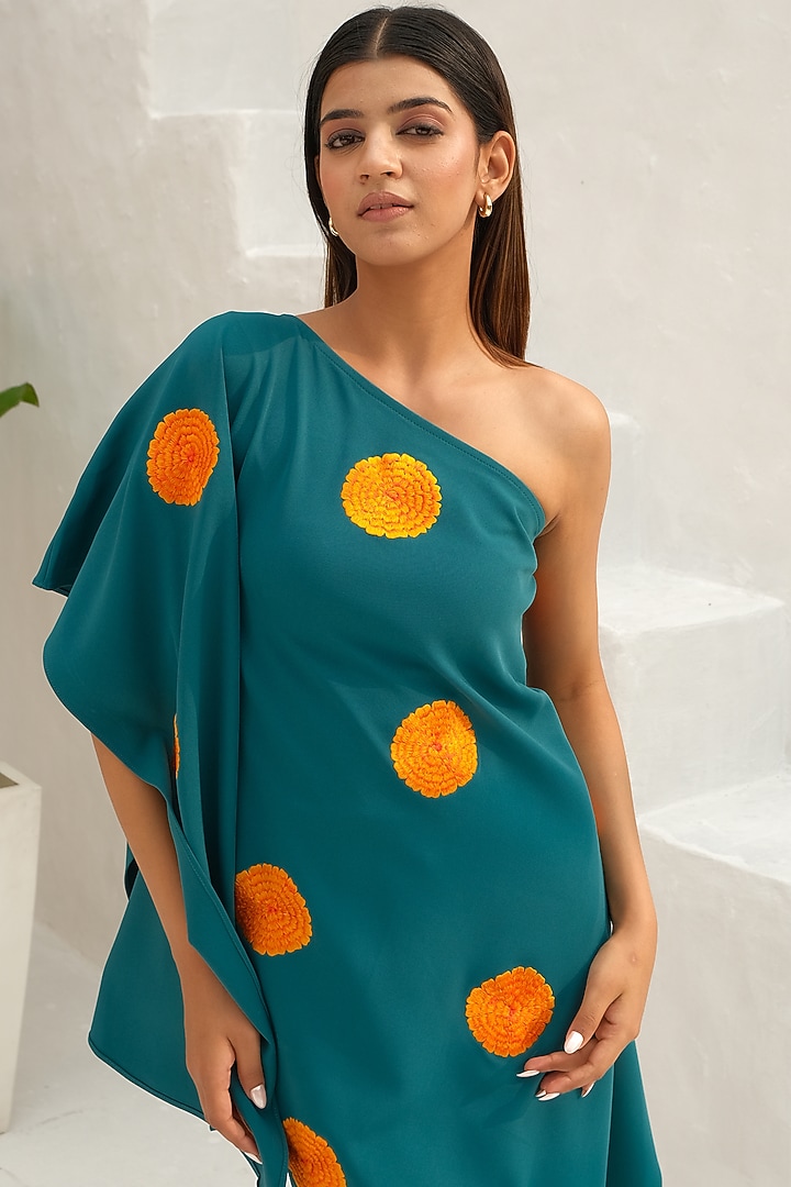 Teal Green Banana Crepe Floral Embroidered Co-Ord Set by Rabnoor K Sethi at Pernia's Pop Up Shop