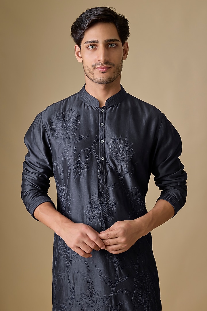 Navy Silk Embroidered Kurta Set by Rohit Bal Men at Pernia's Pop Up Shop
