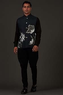 product-color-Black