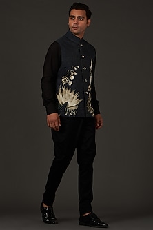 product-color-Black