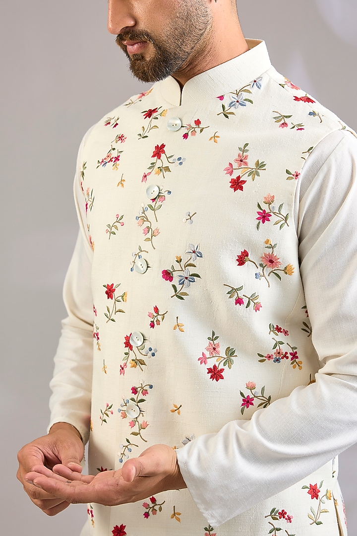 Ivory Matka Silk Bundi Jacket by Rohit Bal Men at Pernia's Pop Up Shop