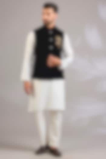 Black Velvet Bundi Jacket by Rohit Bal Men at Pernia's Pop Up Shop
