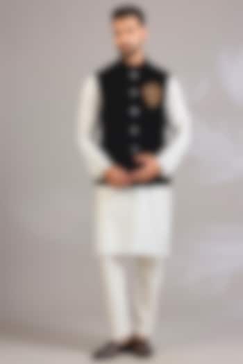 Black Velvet Bundi Jacket by Rohit Bal Men at Pernia's Pop Up Shop