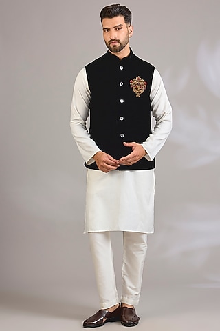 Black Velvet Bundi Jacket by Rohit Bal Men