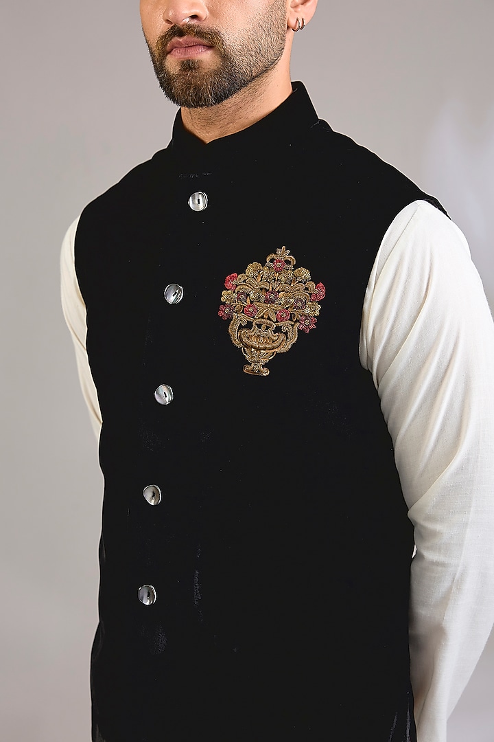 Black Velvet Bundi Jacket by Rohit Bal Men at Pernia's Pop Up Shop
