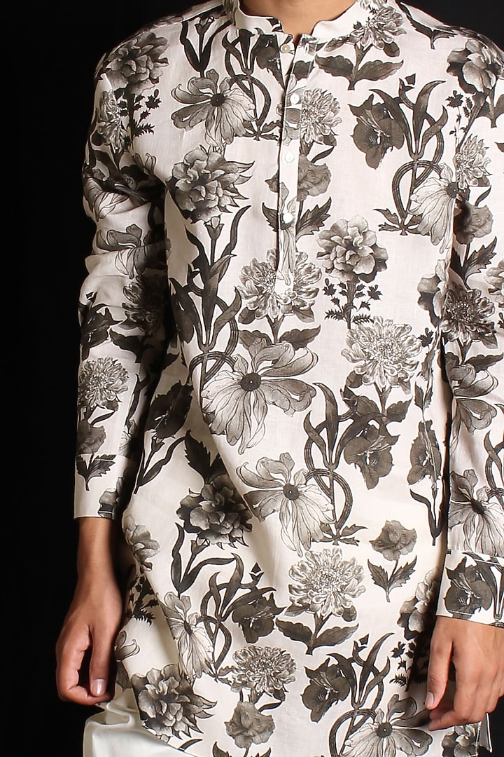 White Linen Digital Printed Kurta Set by Rohit Bal Men at Pernia's Pop Up Shop