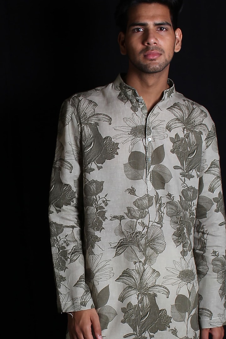 Grey Linen Digital Printed Kurta Set by Rohit Bal Men at Pernia's Pop Up Shop