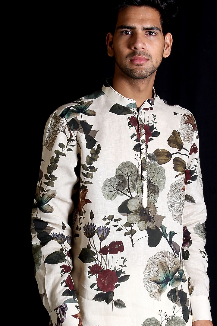 White Linen Digital Printed Kurta Set by Rohit Bal Men at Pernia's Pop Up Shop