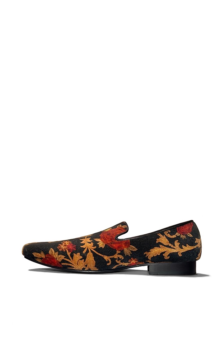 Black Velvet Floral Resham Hand & Machine Embroidered Shoes by Rohit Bal Men at Pernia's Pop Up Shop