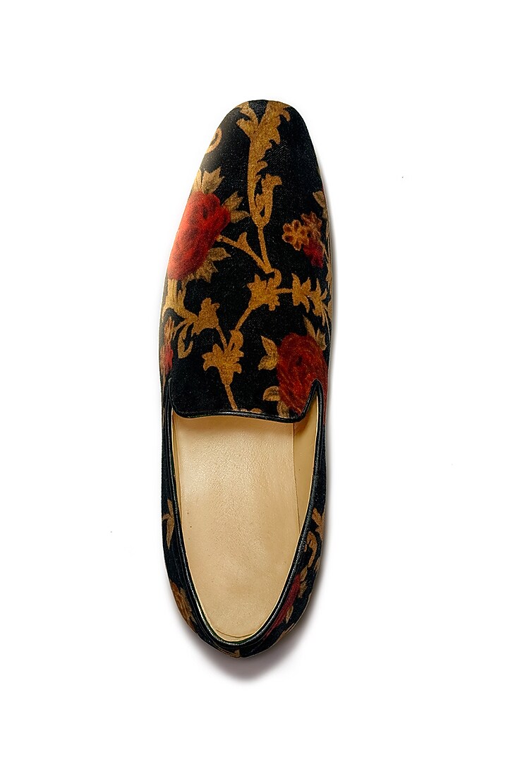 Black Velvet Floral Resham Hand & Machine Embroidered Shoes by Rohit Bal Men at Pernia's Pop Up Shop