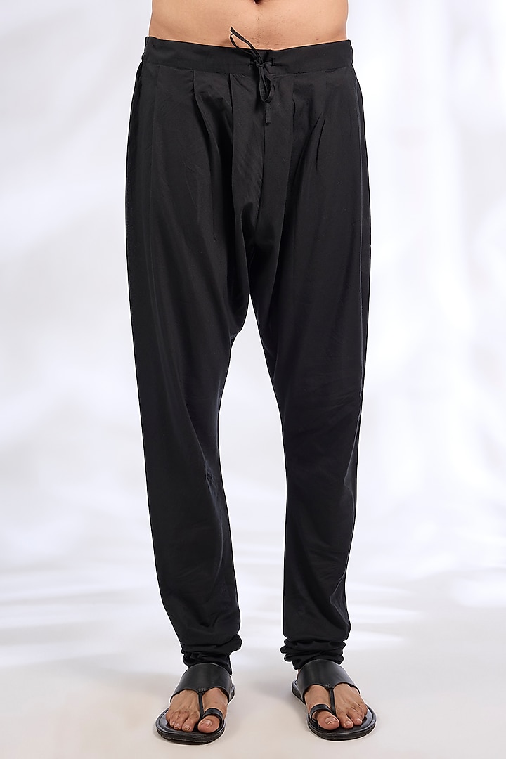 Black Chanderi Silk Kurta Set by Rohit Bal Men at Pernia's Pop Up Shop
