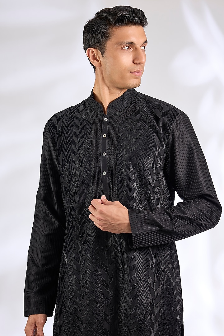 Black Chanderi Silk Kurta Set by Rohit Bal Men at Pernia's Pop Up Shop