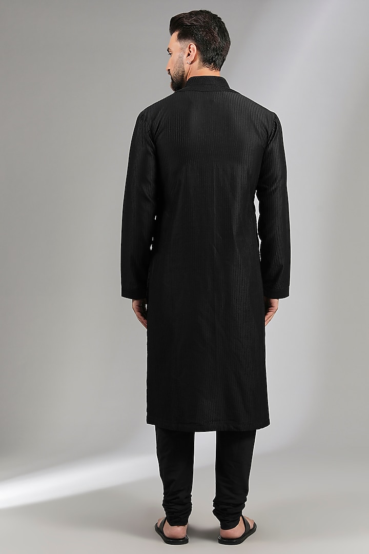 Black Chanderi Applique Kurta Set by Rohit Bal Men at Pernia's Pop Up Shop
