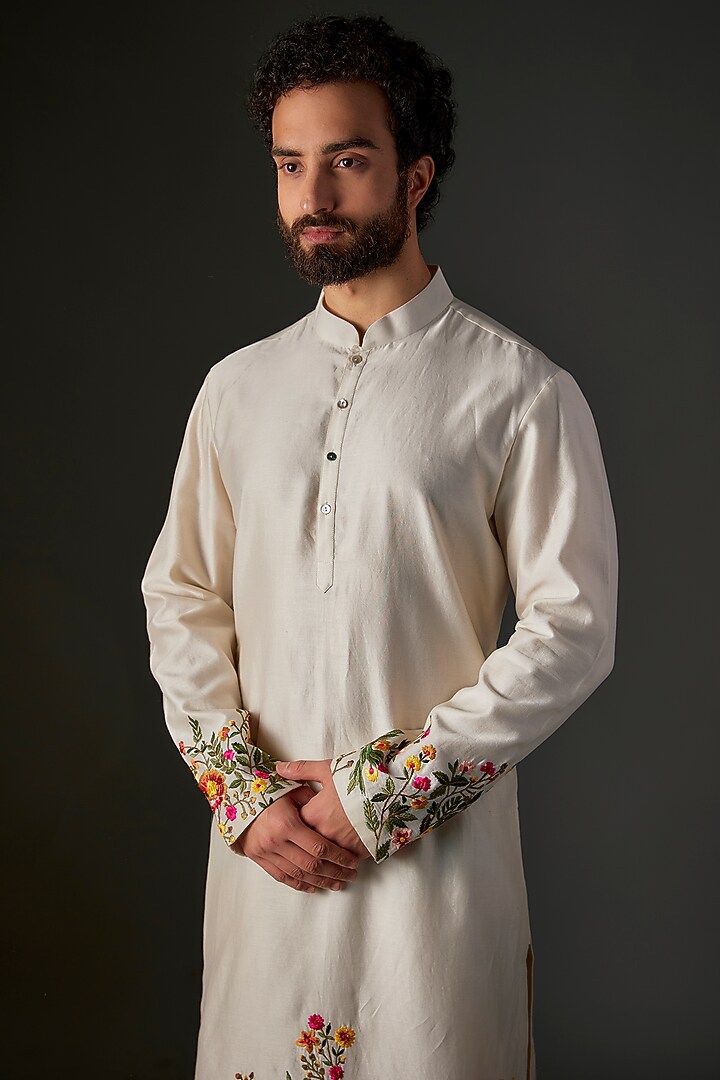 Ivory Chanderi Hand & Machine Embroidered Kurta Set by Rohit Bal Men at Pernia's Pop Up Shop