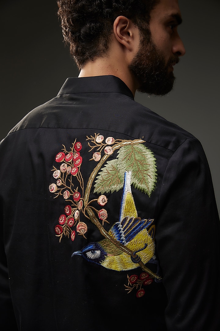 Black Poplin Thread Embroidered Party Wear Shirt by Rohit Bal Men at Pernia's Pop Up Shop
