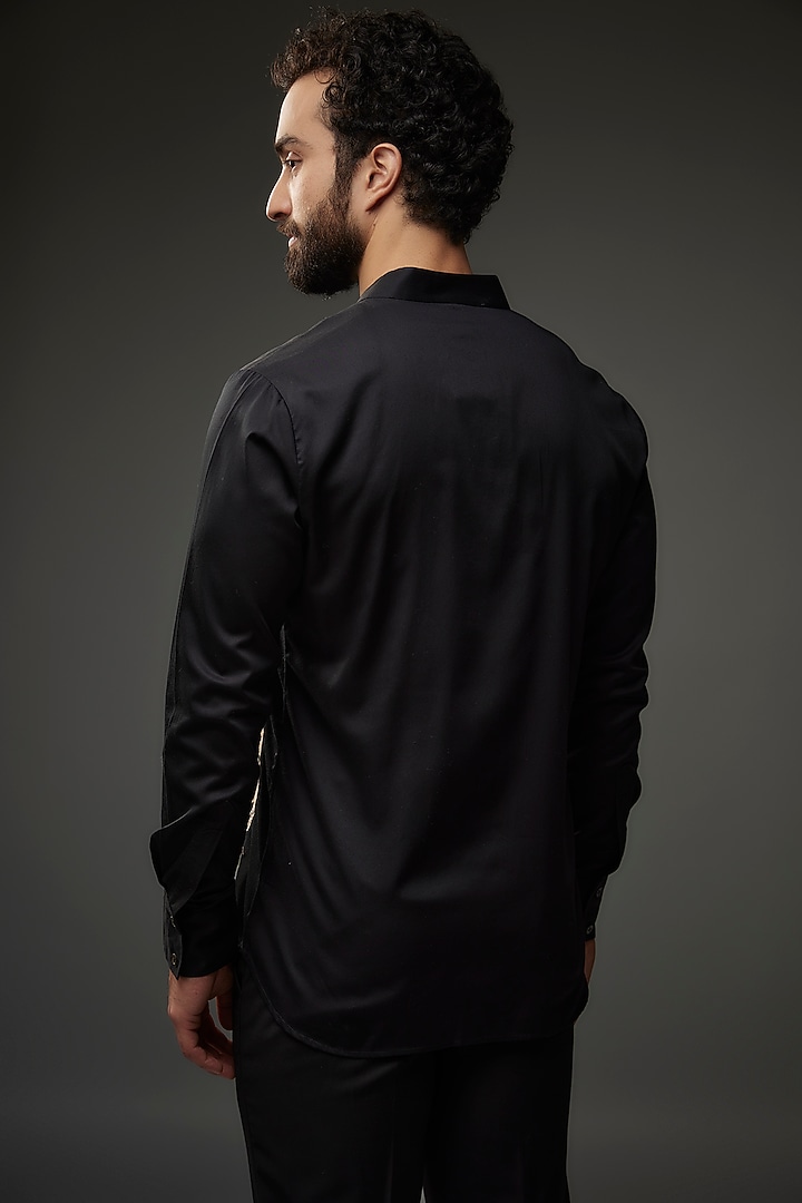 Black Poplin Thread Embroidered Party Wear Shirt by Rohit Bal Men at Pernia's Pop Up Shop