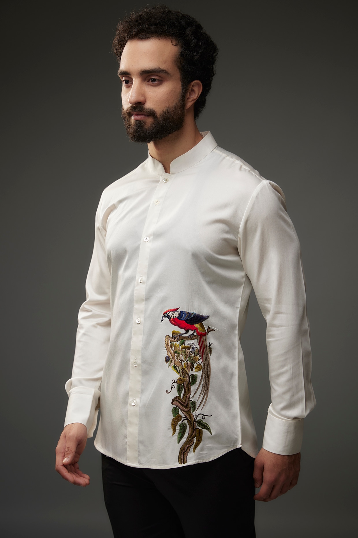 ローブブラン Orchid Embroidered Collar Shirt Orchid Embroidered