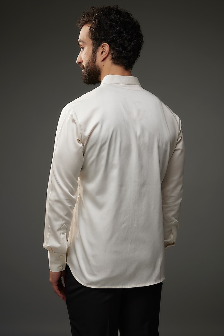 Ivory Poplin Thread Embroidered Party Wear Shirt by Rohit Bal Men at Pernia's Pop Up Shop