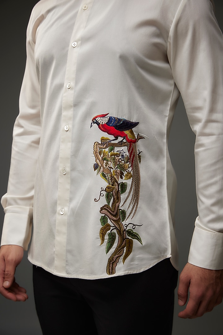 Ivory Poplin Thread Embroidered Party Wear Shirt by Rohit Bal Men at Pernia's Pop Up Shop
