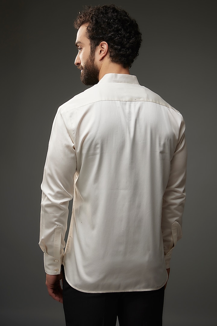 Ivory Poplin Leopard Thread Embroidered Party Wear Shirt by Rohit Bal Men at Pernia's Pop Up Shop