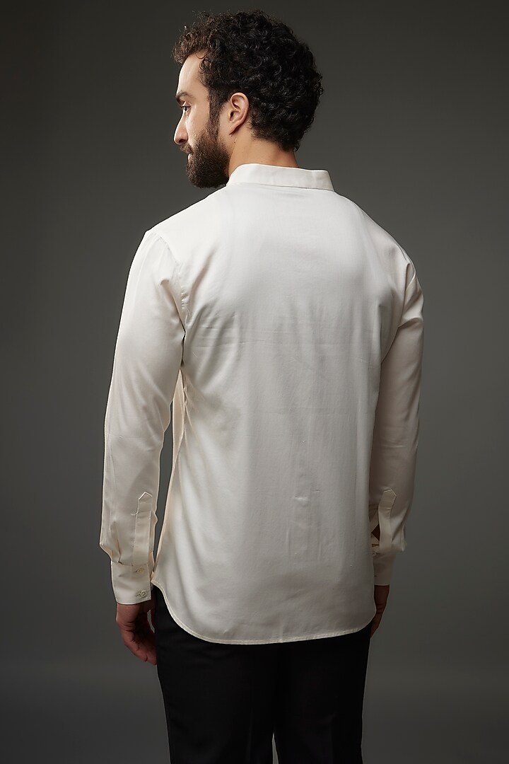 Ivory Poplin Thread Embroidered Party Wear Shirt by Rohit Bal Men at Pernia's Pop Up Shop