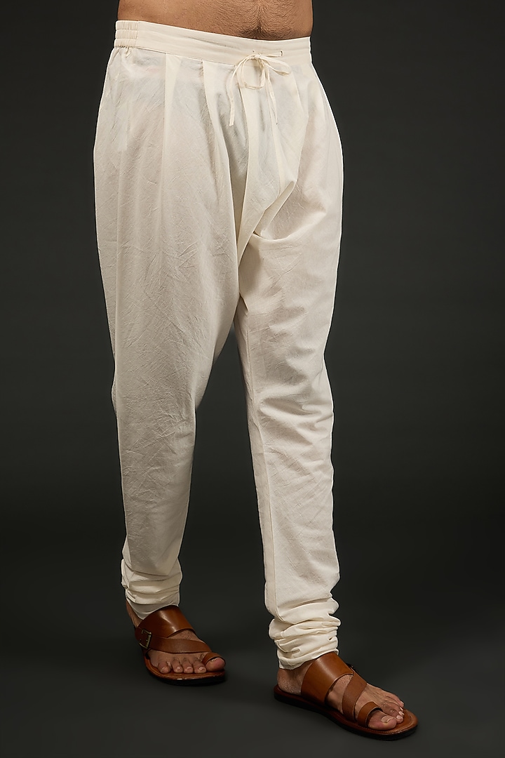 Ivory Chanderi Silk Resham Embroidered Kurta Set by Rohit Bal Men at Pernia's Pop Up Shop