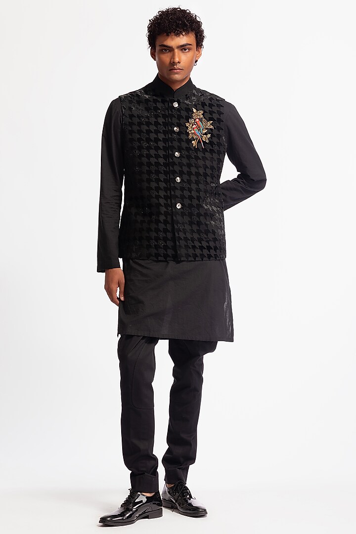 Black Velvet Applique Embroidered Bundi Jacket by Rohit Bal Men at Pernia's Pop Up Shop