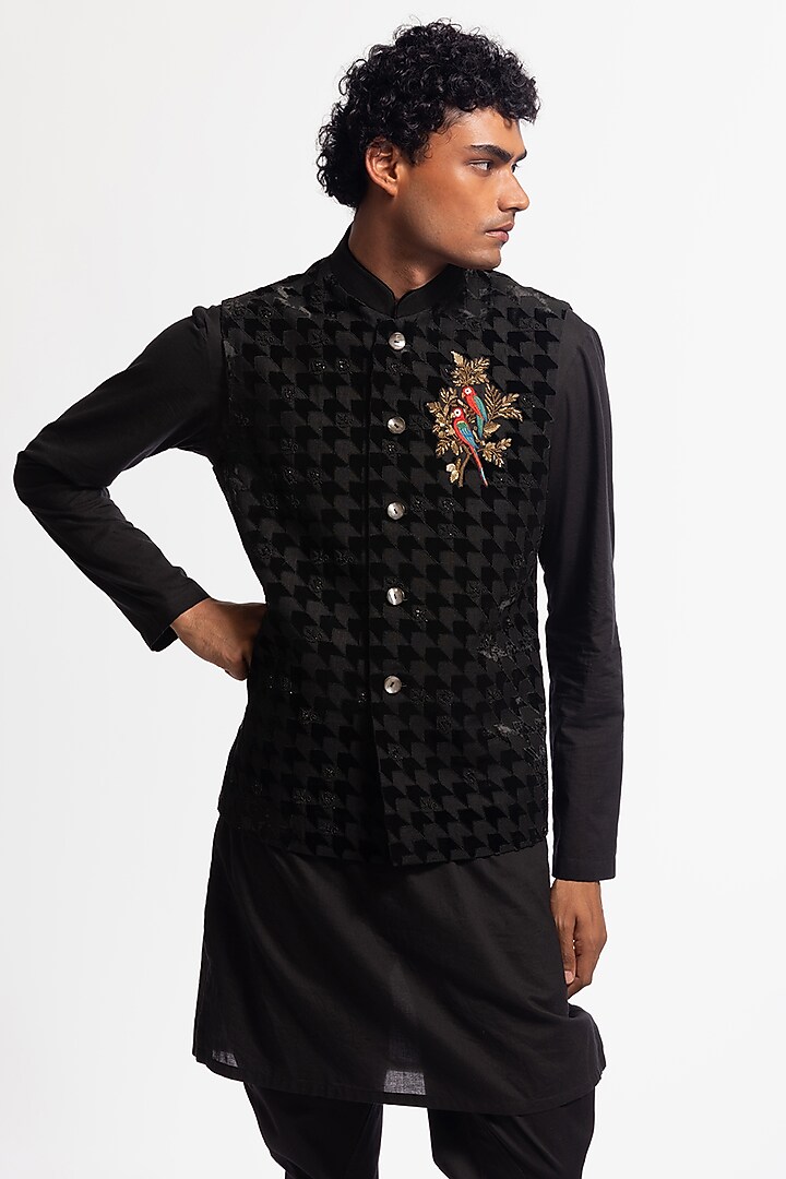 Black Velvet Applique Embroidered Bundi Jacket by Rohit Bal Men at Pernia's Pop Up Shop