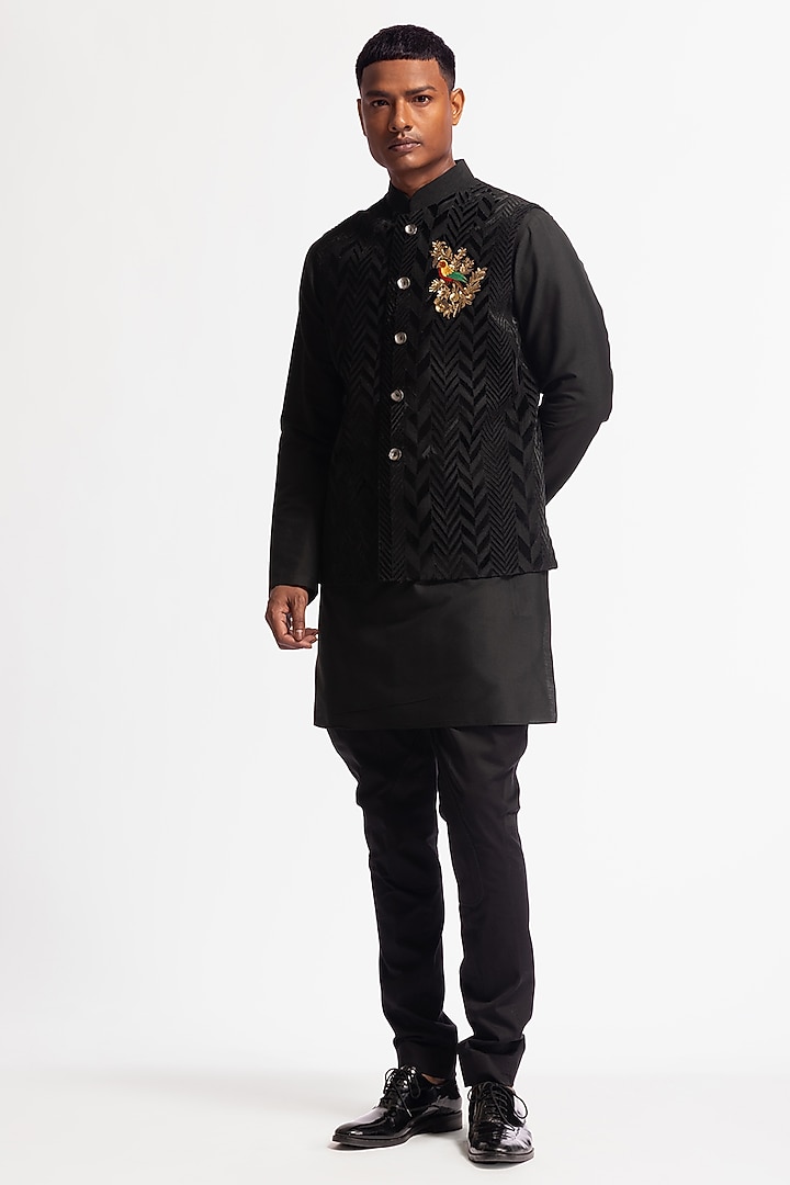 Black Velvet Applique Embroidered Bundi Jacket by Rohit Bal Men at Pernia's Pop Up Shop
