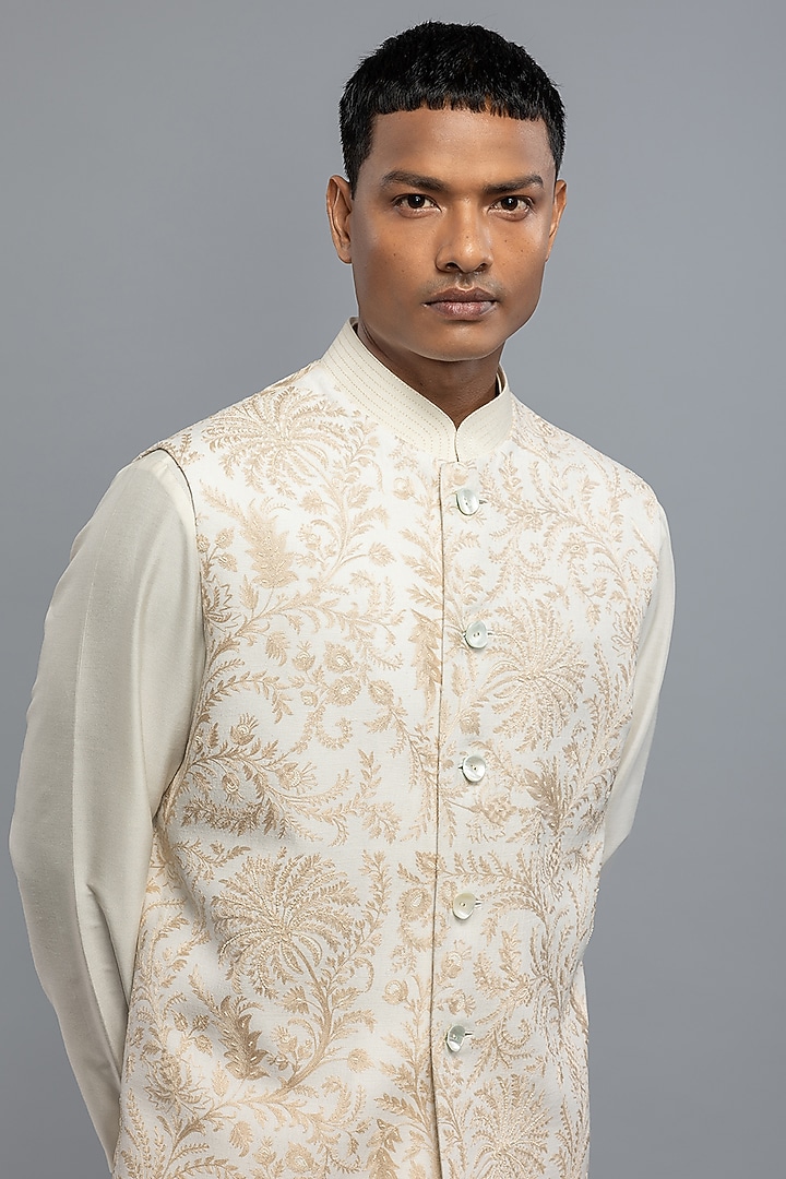 Ivory Matka Silk Resham Embroidered Bundi Jacket by Rohit Bal Men at Pernia's Pop Up Shop