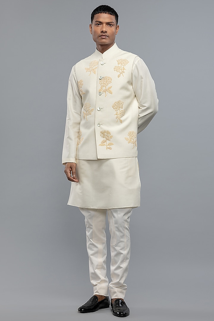 Ivory Matka Silk Resham Embroidered Bundi Jacket by Rohit Bal Men at Pernia's Pop Up Shop