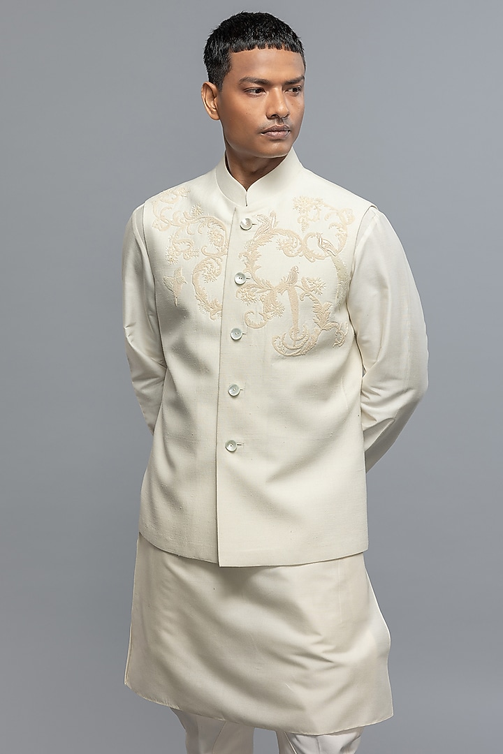 Ivory Matka Silk Resham Embroidered Bundi Jacket by Rohit Bal Men at Pernia's Pop Up Shop