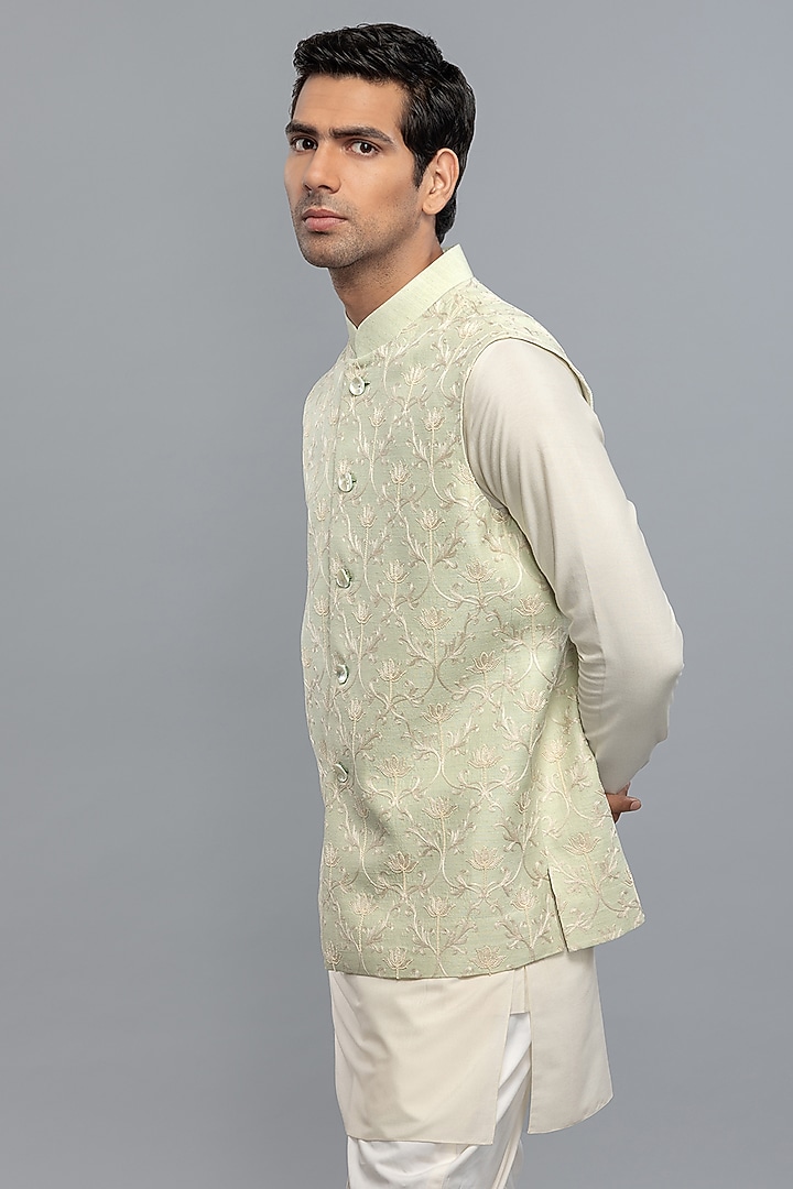 Ivory Matka Silk Resham Embroidered Bundi Jacket by Rohit Bal Men at Pernia's Pop Up Shop