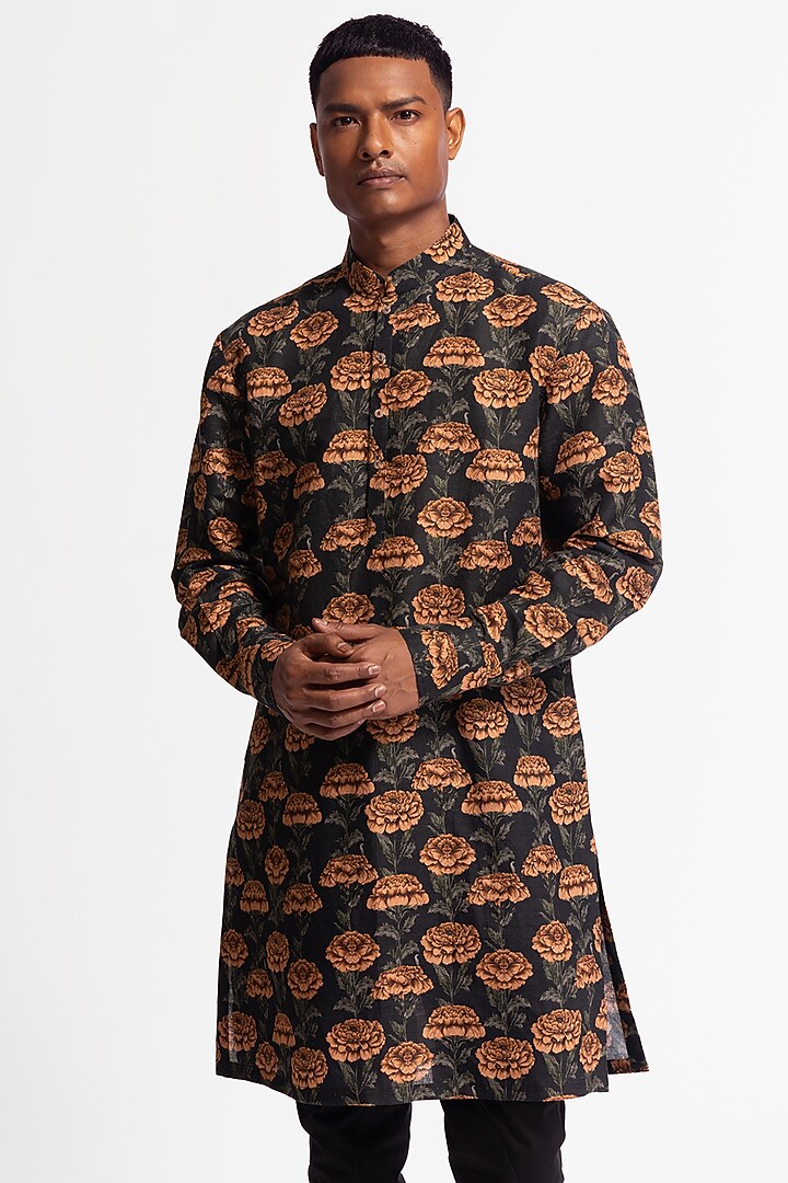 Black Chanderi Floral Printed Kurta Set by Rohit Bal Men at Pernia's Pop Up Shop
