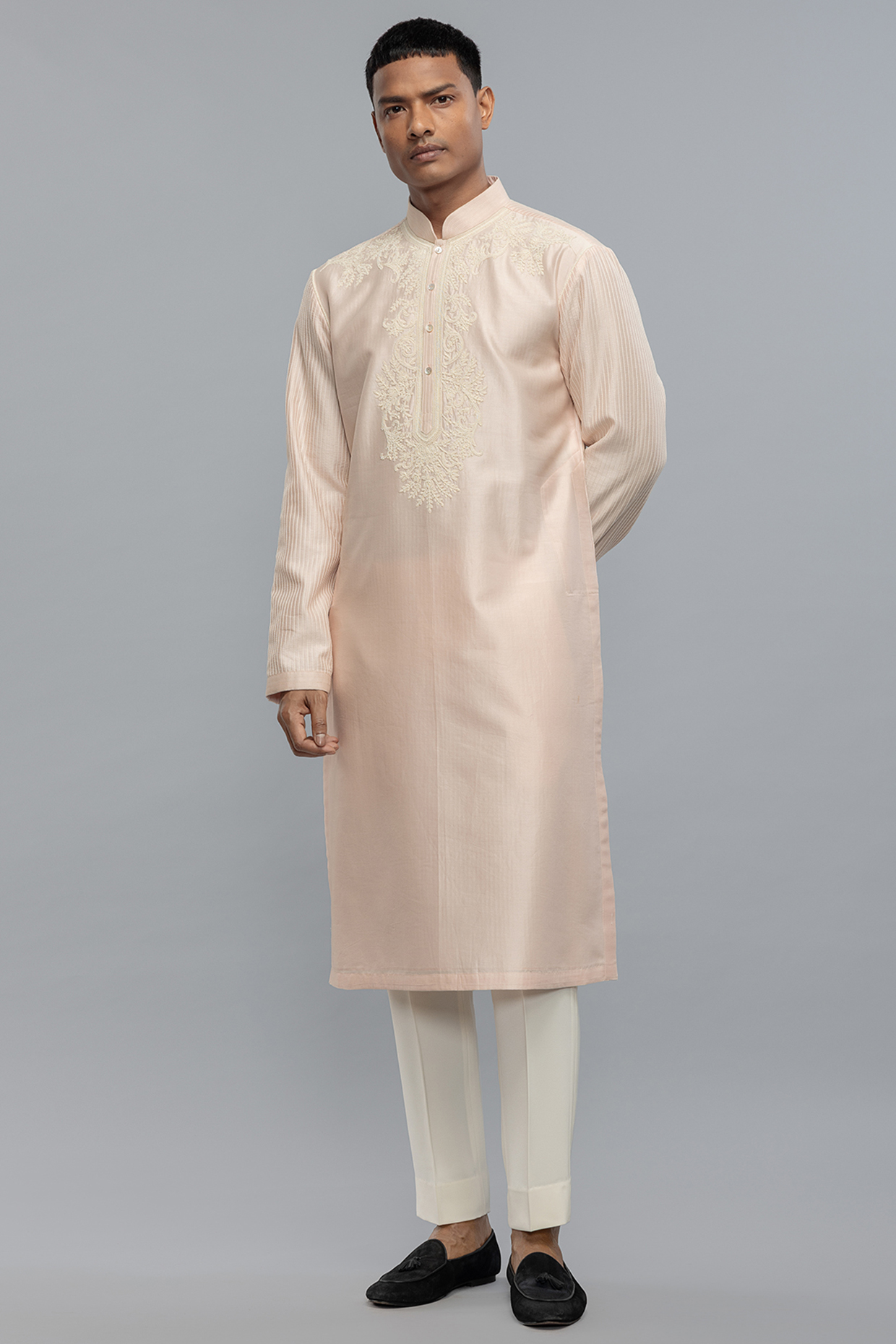 Powder Pink Chanderi Thread Embroidered Kurta Set by Rohit Bal Men