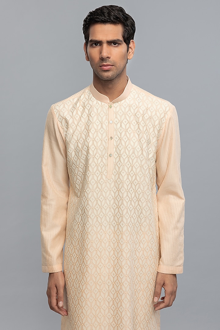 Powder Pink Chanderi Applique Embroidered Kurta Set by Rohit Bal Men at Pernia's Pop Up Shop