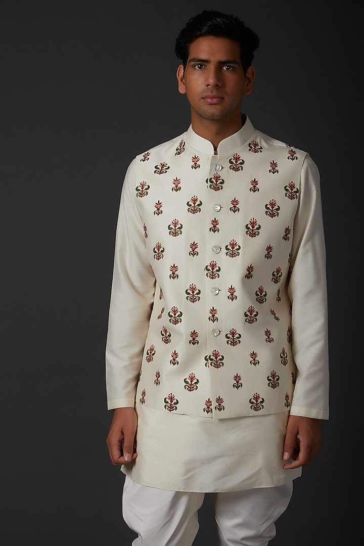 Ivory Matka Embroidered Bundi Jacket by Rohit Bal Men at Pernia's Pop Up Shop