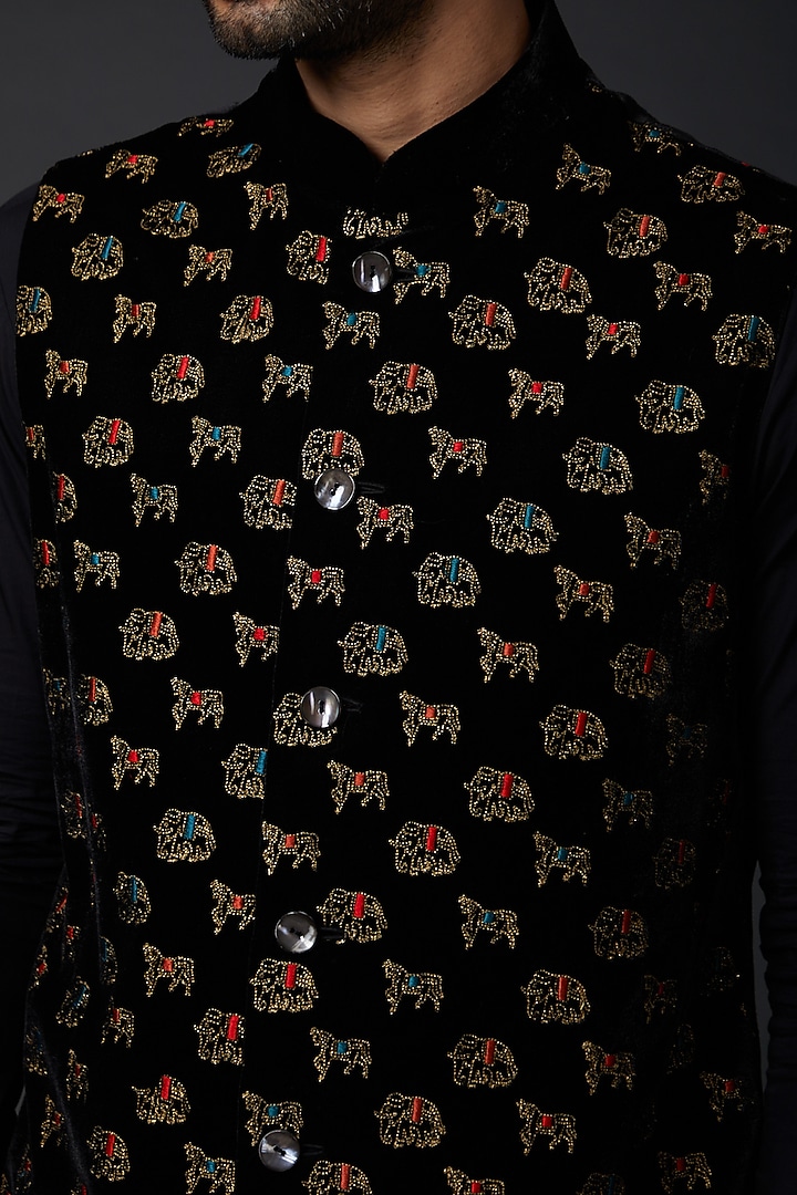 Black Linen Embroidered Bundi Jacket by Rohit Bal Men at Pernia's Pop Up Shop