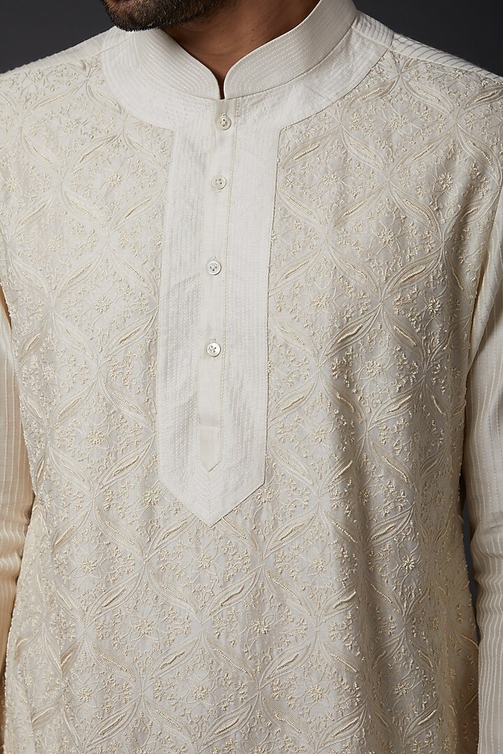 Ivory Chanderi Embroidered Kurta Set by Rohit Bal Men at Pernia's Pop Up Shop