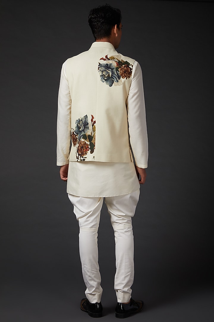 Ivory Matka Digital Printed Bundi Jacket by Rohit Bal Men at Pernia's Pop Up Shop