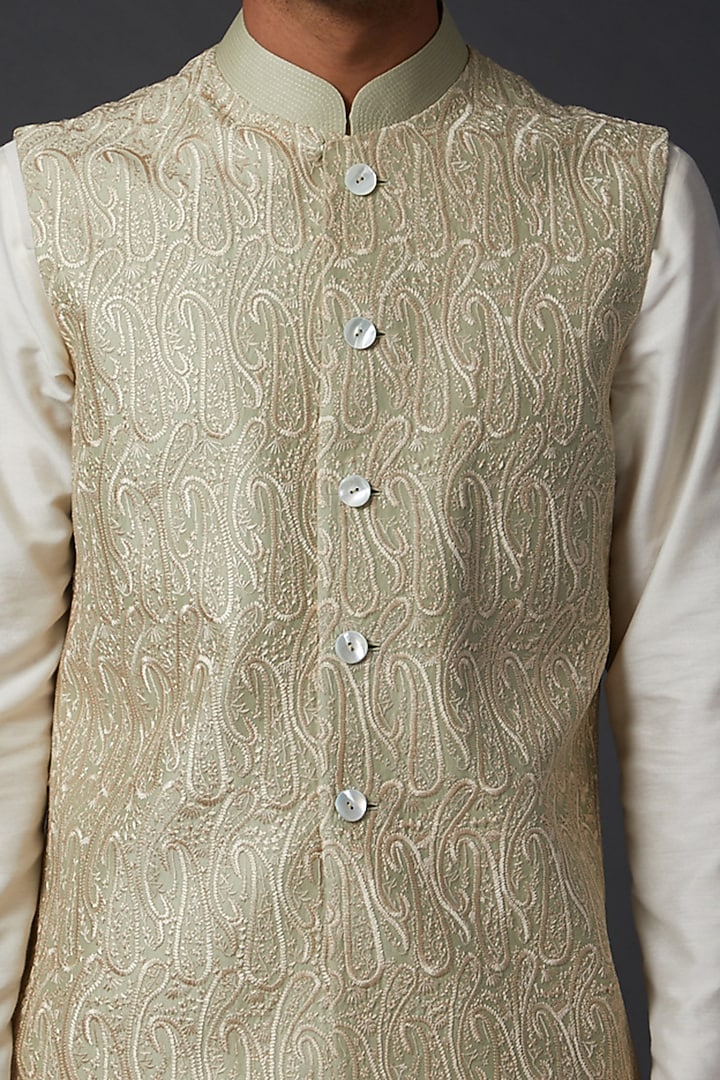 Beige Chanderi Machine Embroidered Bundi Jacket by Rohit Bal Men at Pernia's Pop Up Shop