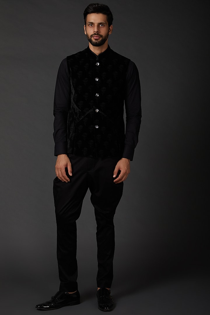 Black Silk Velvet Embroidered Bundi Jacket by Rohit Bal Men at Pernia's Pop Up Shop