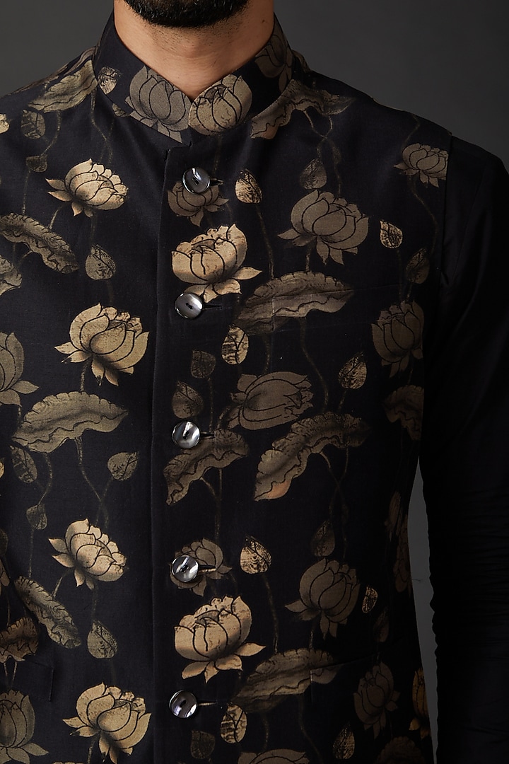 Black Chanderi Digital Printed Bundi Jacket by Rohit Bal Men at Pernia's Pop Up Shop