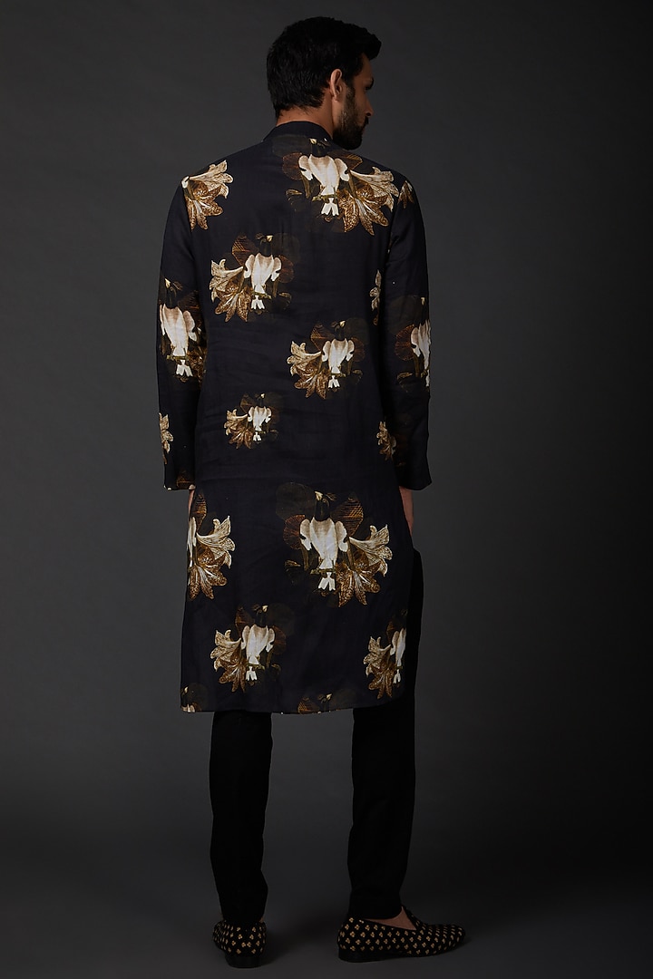 Black Linen Digital Printed Kurta Set by Rohit Bal Men at Pernia's Pop Up Shop
