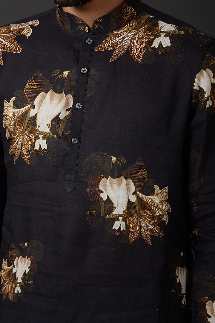Black Linen Digital Printed Kurta Set by Rohit Bal Men at Pernia's Pop Up Shop