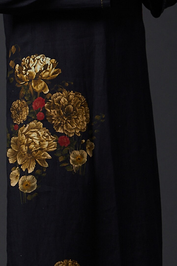 Indigo Blue Linen Digital Printed Kurta Set by Rohit Bal Men at Pernia's Pop Up Shop