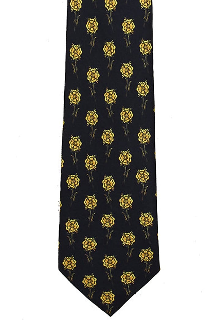 Black Printed Necktie With Pocket Square (Set of 2) by Rohit Bal Men at Pernia's Pop Up Shop