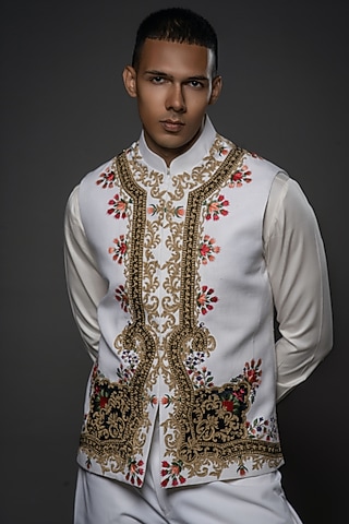 Ivory Matka Silk Resham Hand Embroidered Bundi Jacket by Rohit Bal Men